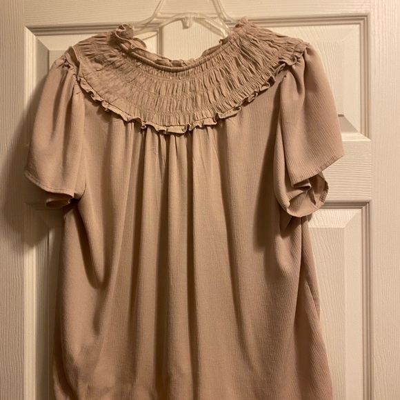 Torrid Tan Flutter Sleeve Blouse with Tie Front - Picture 3 of 3